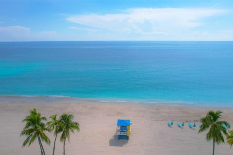 Condominio en venta en Hollywood, Florida, 34 m2 № 939051 - foto 8