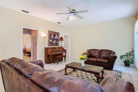 Casa en venta en Dade City, Florida, 4 dormitorios, 234.3 m2 № 1356161 - foto 26