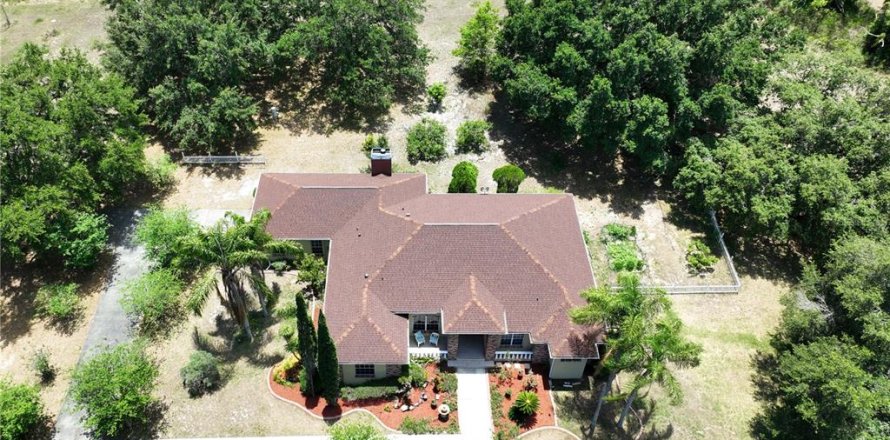 Villa ou maison à Dade City, Floride 4 chambres, 234.3 m2 № 1356161