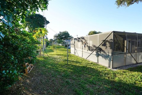 Villa ou maison à vendre à North Port, Floride: 2 chambres, 82.13 m2 № 1356159 - photo 16