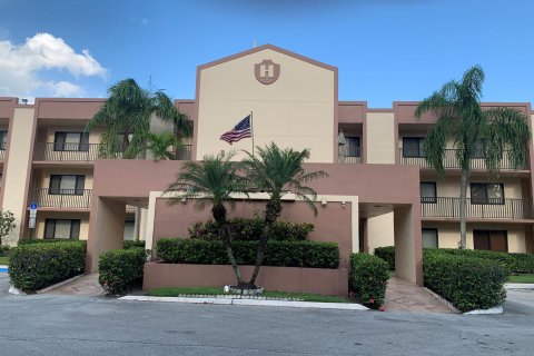 Condo in Tamarac, Florida, 2 bedrooms  № 1189664 - photo 25