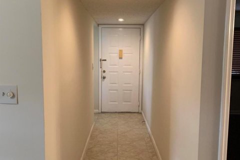 Condo in Tamarac, Florida, 2 bedrooms  № 1189664 - photo 12