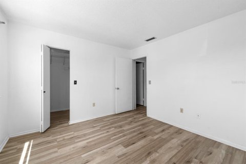 Condo in Tampa, Florida, 1 bedroom  № 1342372 - photo 14