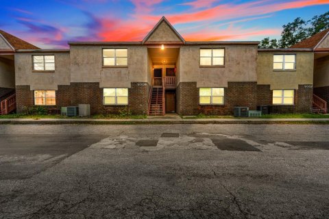 Condo in Tampa, Florida, 1 bedroom  № 1342372 - photo 2