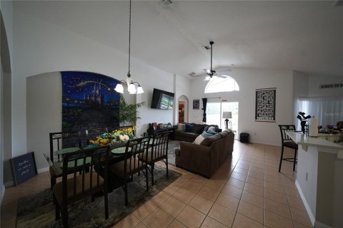 Villa ou maison à vendre à Kissimmee, Floride: 4 chambres, 174.1 m2 № 1342373 - photo 7