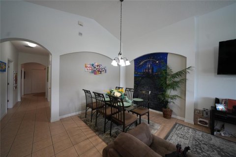 Villa ou maison à vendre à Kissimmee, Floride: 4 chambres, 174.1 m2 № 1342373 - photo 3