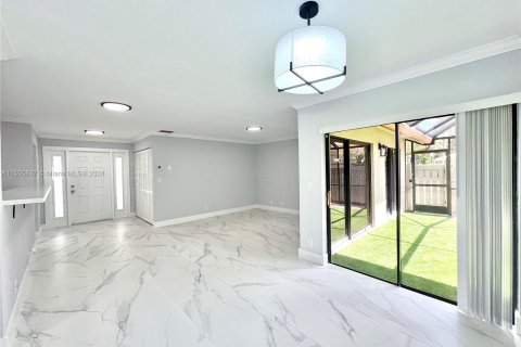 Villa ou maison à vendre à Coconut Creek, Floride: 2 chambres, 102.75 m2 № 1092056 - photo 9
