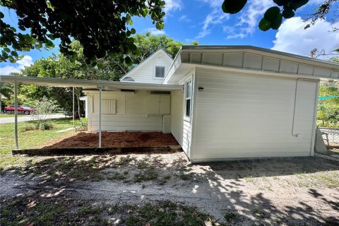 House in Jensen Beach, Florida 1 bedroom, 86.4 sq.m. № 1348582 - photo 15