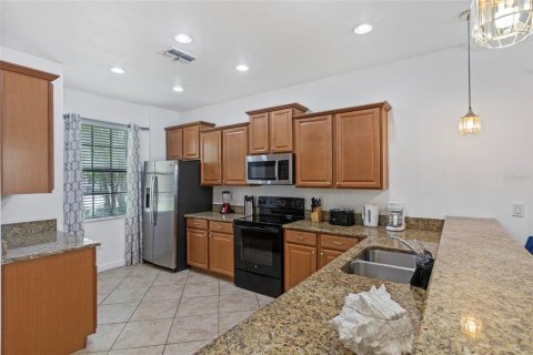 Casa en venta en Davenport, Florida, 5 dormitorios, 264.03 m2 № 1359296 - foto 9