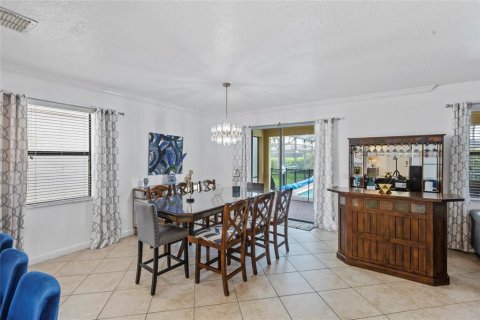 Villa ou maison à vendre à Davenport, Floride: 5 chambres, 264.03 m2 № 1359296 - photo 8