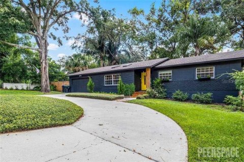 Villa ou maison à vendre à Orlando, Floride: 3 chambres, 160.63 m2 № 1300099 - photo 1