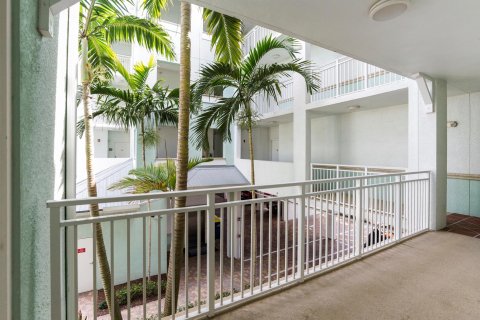 Condominio en venta en Stuart, Florida, 2 dormitorios, 114.08 m2 № 1096615 - foto 7