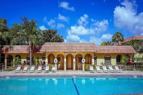 Copropriété à vendre à Pompano Beach, Floride: 1 chambre, 62.99 m2 № 1096659 - photo 8