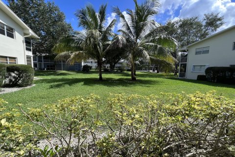 Condo in Deerfield Beach, Florida, 1 bedroom  № 1185160 - photo 16