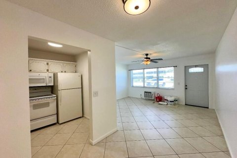 Condo in West Palm Beach, Florida, 1 bedroom  № 1185163 - photo 10