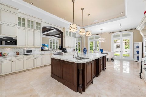 Casa en venta en Coral Gables, Florida, 8 dormitorios, 1085.47 m2 № 384966 - foto 15