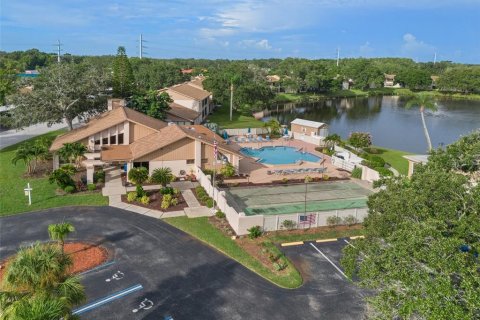 Touwnhouse à vendre à Holiday, Floride: 2 chambres, 122.45 m2 № 1297931 - photo 2