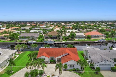 Villa ou maison à vendre à Punta Gorda, Floride: 3 chambres, 184.23 m2 № 1339543 - photo 2