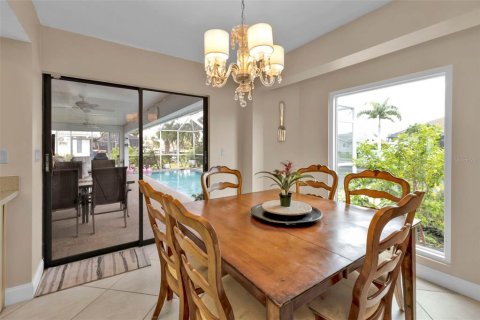 Villa ou maison à vendre à Punta Gorda, Floride: 3 chambres, 184.23 m2 № 1339543 - photo 11