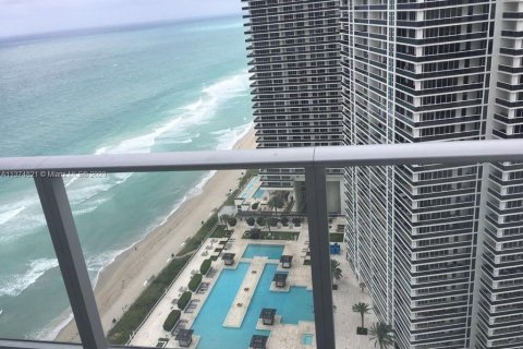 Condominio en venta en Hollywood, Florida, 2 dormitorios, 105.54 m2 № 480359 - foto 11