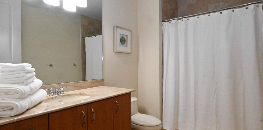 Condo in West Palm Beach, Florida, 2 bedrooms  № 788165