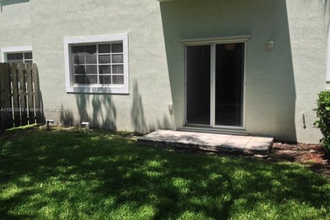 Condo in Homestead, Florida, 3 bedrooms  № 1421585 - photo 9