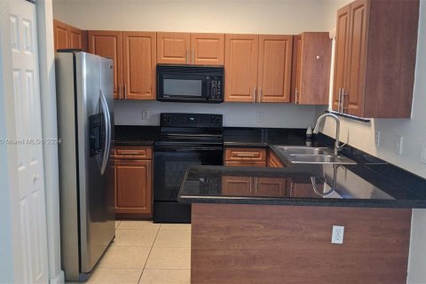 Condo in Homestead, Florida, 3 bedrooms  № 1421585 - photo 7