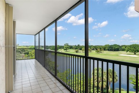 Copropriété à vendre à Hollywood, Floride: 2 chambres, 171.4 m2 № 1379058 - photo 27