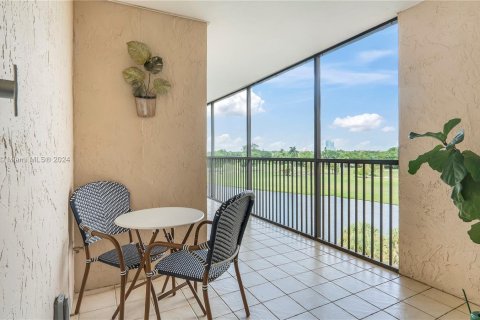 Copropriété à vendre à Hollywood, Floride: 2 chambres, 171.4 m2 № 1379058 - photo 25