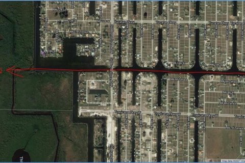 Купить земельный участок в Кейп-Корал, Флорида № 1080386 - фото 1