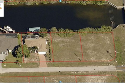 Купить земельный участок в Кейп-Корал, Флорида № 1080386 - фото 4