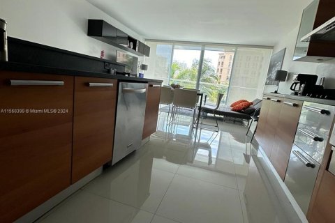 Condominio en venta en Aventura, Florida, 72.37 m2 № 1117366 - foto 6