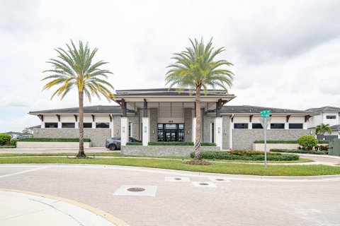 Villa ou maison à vendre à Miami Lakes, Floride: 5 chambres, 291.25 m2 № 786642 - photo 17