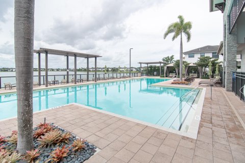 Casa en venta en Miami Lakes, Florida, 5 dormitorios, 291.25 m2 № 786642 - foto 14
