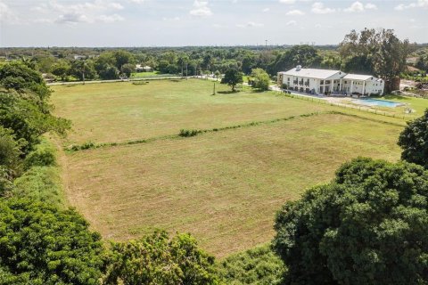 Land in Southwest Ranches, Florida № 1172870 - photo 1