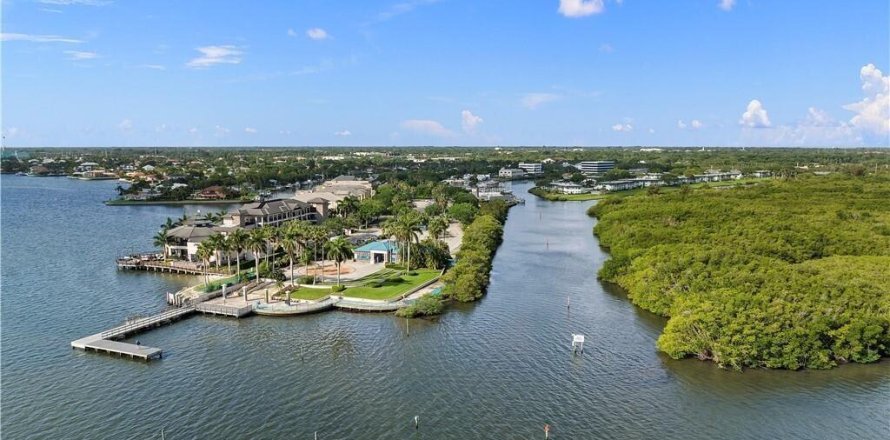 Condo à Vero Beach, Floride, 2 chambres  № 1172914