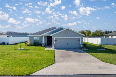 Villa ou maison à vendre à Ocala, Floride: 4 chambres, 152.36 m2 № 1342595 - photo 1