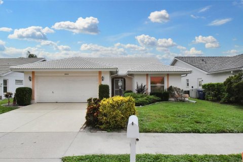 House in Sarasota, Florida 3 bedrooms, 167.13 sq.m. № 1342596 - photo 1