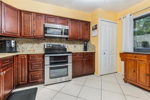 Touwnhouse à vendre à Altamonte Springs, Floride: 4 chambres, 210.14 m2 № 1388897 - photo 11