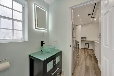 Casa en alquiler en North Miami, Florida, 1 dormitorio, 222.22 m2 № 1345446 - foto 26