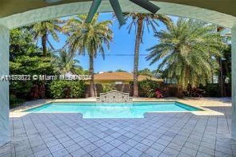 Casa en venta en Boca Raton, Florida, 5 dormitorios, 396.04 m2 № 1135533 - foto 9
