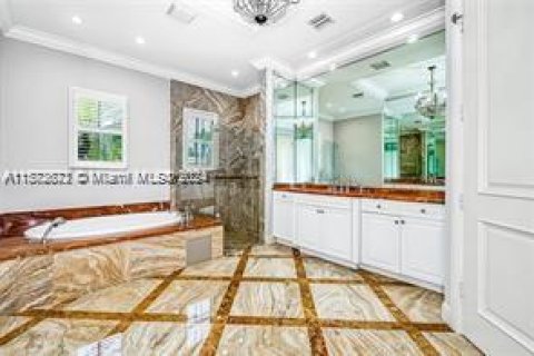 Casa en venta en Boca Raton, Florida, 5 dormitorios, 396.04 m2 № 1135533 - foto 19