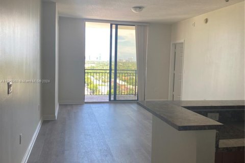 Condominio en venta en Coral Gables, Florida, 2 dormitorios, 100.71 m2 № 995823 - foto 17