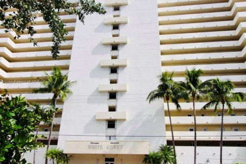 Condo in Fort Lauderdale, Florida, 2 bedrooms  № 1382022 - photo 29