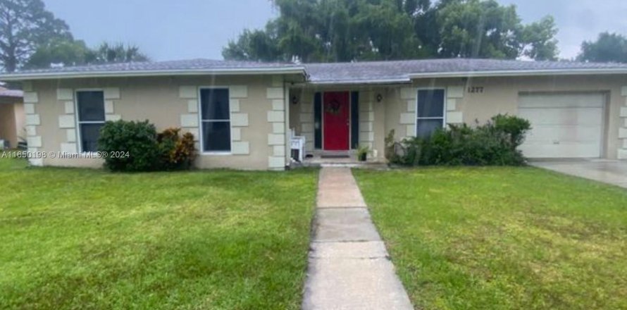 House in Deltona, Florida 3 bedrooms № 1332289