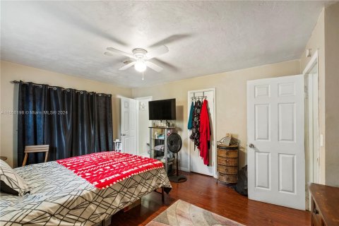 Casa en venta en Deltona, Florida, 3 dormitorios № 1332289 - foto 20