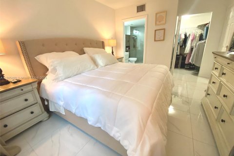 Condominio en venta en Miami, Florida, 2 dormitorios, 111.48 m2 № 1104173 - foto 12