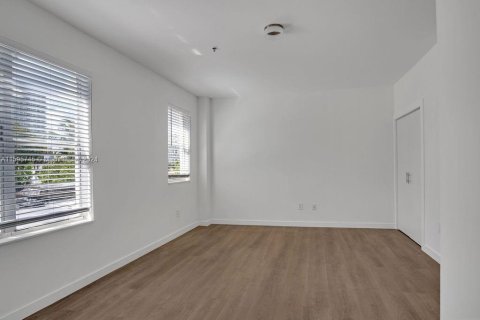 Condo in Miami Beach, Florida, 1 bedroom  № 1188405 - photo 6