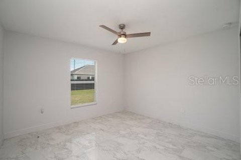 House in Cape Coral, Florida 3 bedrooms, 160.72 sq.m. № 1001841 - photo 10