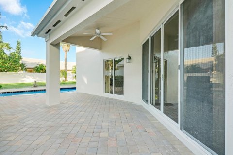 Villa ou maison à vendre à West Palm Beach, Floride: 3 chambres, 192.21 m2 № 907798 - photo 5